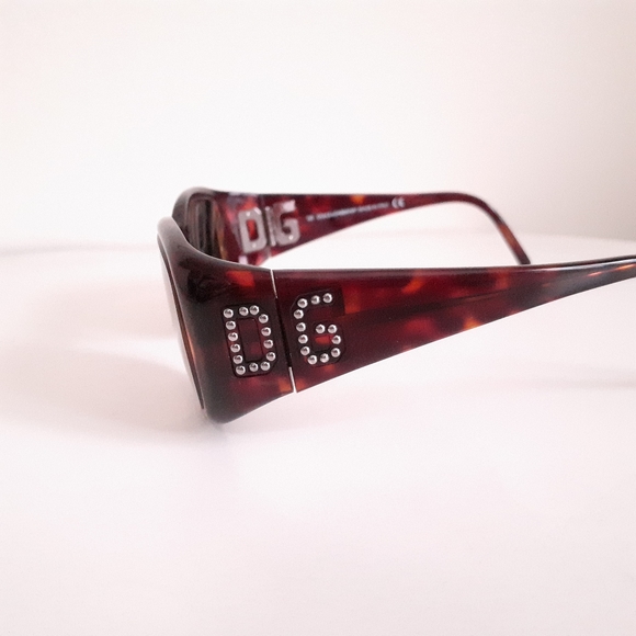 Dolce & Gabbana Tortoise Sunglasses with Signature Coach Case - Picture 6 of 11